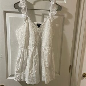 Torrid 1X White Textured Sleeveless Blouse